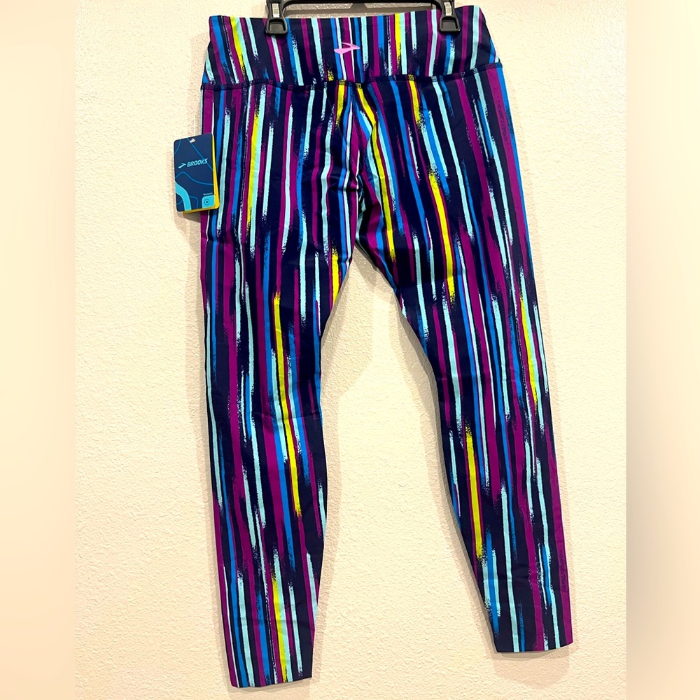 Brooks leggings
